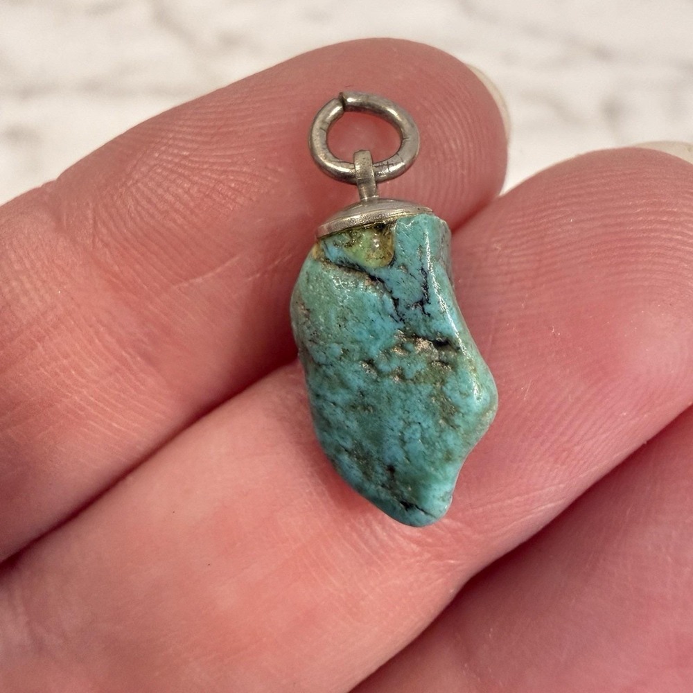 Vintage Natural Turquoise Chunk Nugget Charm Pendant With Ring 1950's - Picture 2 of 4